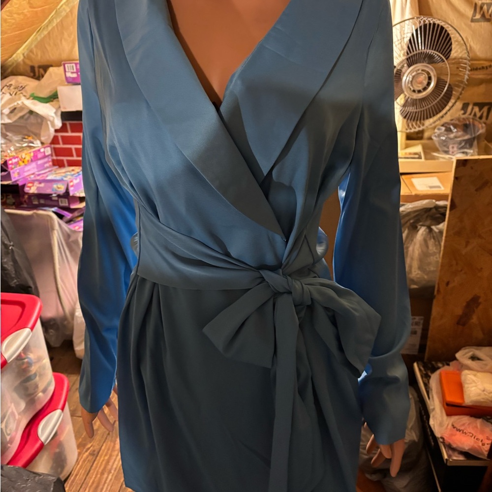 Women’s Chic Blue Satin Wrap Dress Size 8 NWT